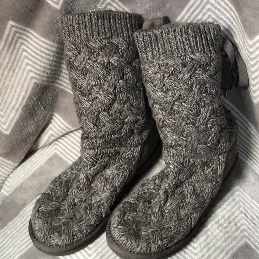 Ugg Isla Boots - image 1